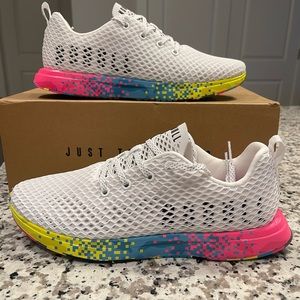 Mens 9.5 NOBULL runners never worn in great condition